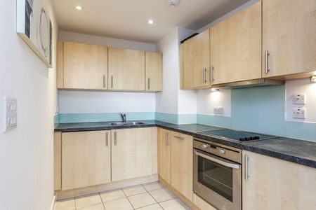1 bedroom apartment to rent The Crescent, Gunwharf Quays, Portsmouth, PO1 - Photo 4