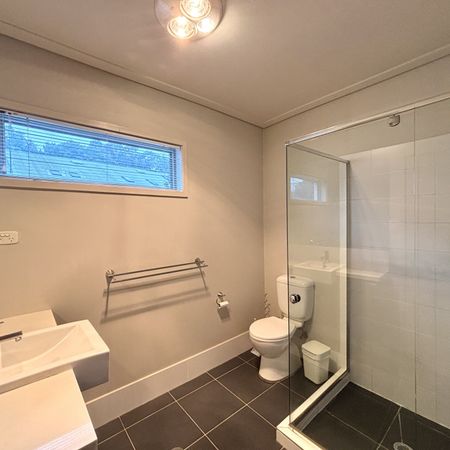 Entry via Broadoaks Street - Photo 4