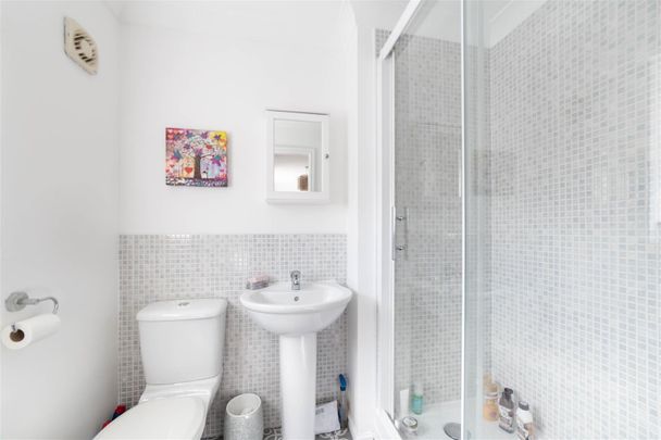 3 bed detached house to rent in Prendwick Avenue, Great Park, NE13 - Photo 1