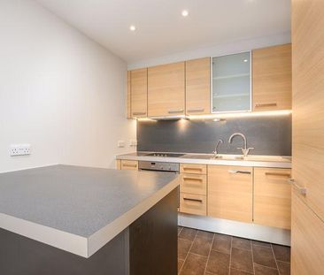 2 bedroom apartment to rent - Photo 6