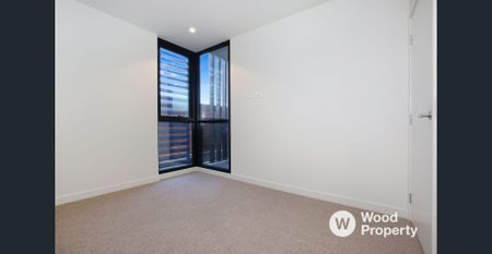 Stylish One-Bedroom Apartment in the Heart of Windsor - Photo 2