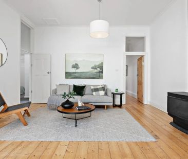 Spacious 3-Bedroom St Kilda Rental with Modern Upgrades and Alfresc... - Photo 3