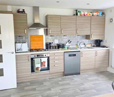 2 bedroom apartment to rent - Photo 3