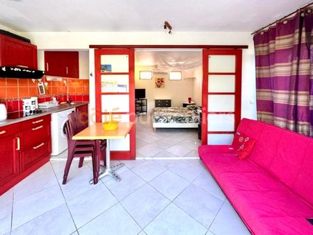 Location Appartement 2 pièces 27m² - Photo 2