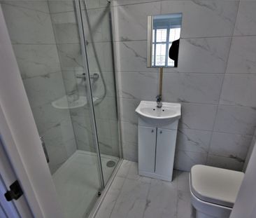 One-Bedroom House share - Photo 5