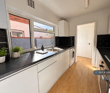 3 bedroom terraced house to rent - Photo 6