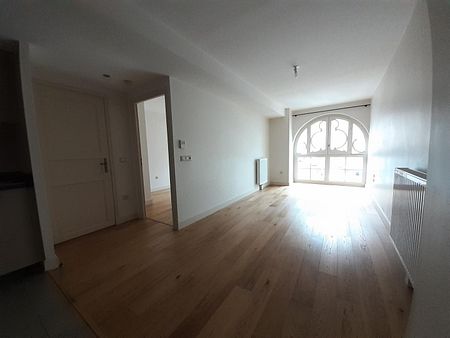 location Appartement F2 DE 39.79m² À ROYAT - Photo 3