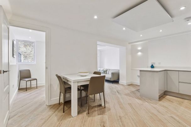 2 Bed Flat, Cosway Street, NW1 - Photo 1