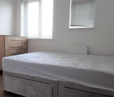 Property to rent - Photo 3