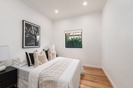 Fully Renovated Period Home With Large Backyard - Photo 3