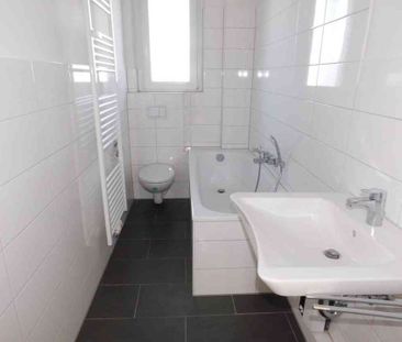 Nachmieter gesucht: Bezugsfertige 3-Zi.-Whg. mit Einbauküche und gr... - Photo 3