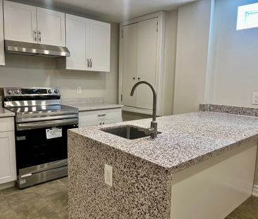 For Lease - 28 El Dorado Street, Richmond Hill, Ontario - Photo 1