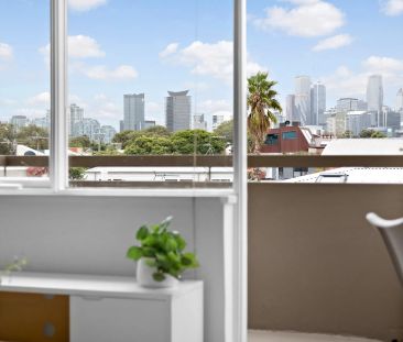 North Facing Gem with City Views! - Photo 5