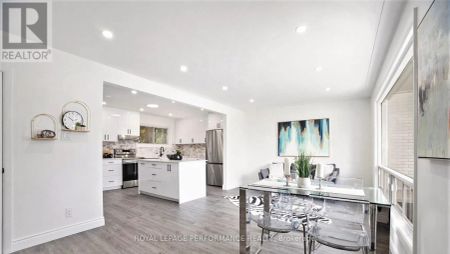 33 MAJESTIC DRIVE - Photo 2