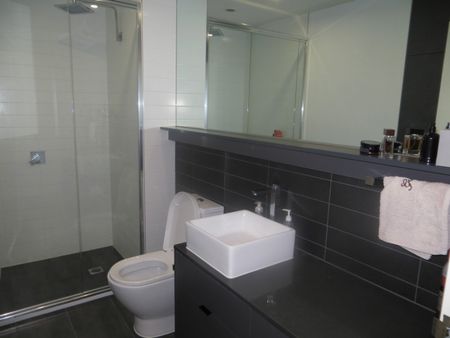 102/18 Queen Street, Blackburn VIC 3130 - Apartment For Rent | Domain - Photo 5
