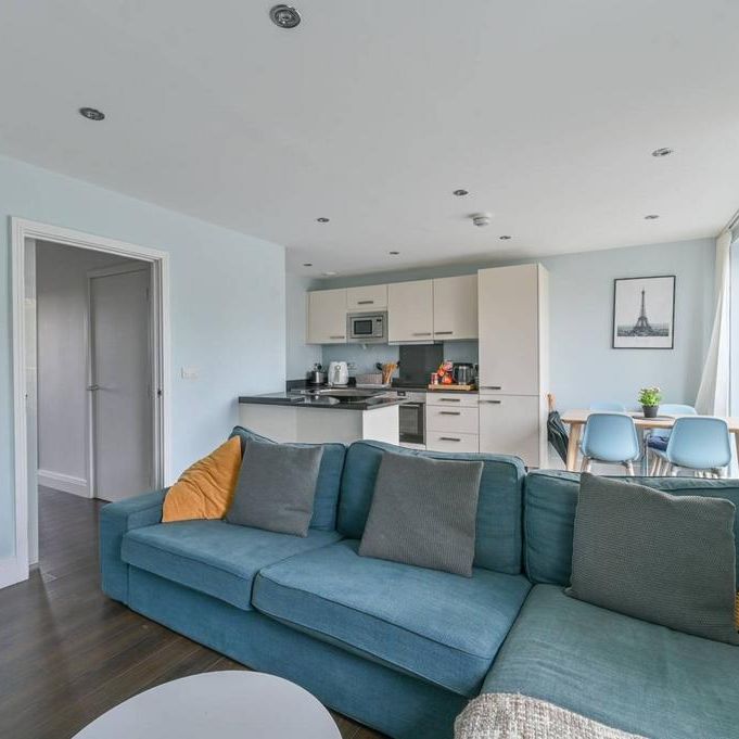 2 bedroom flat to rent - Photo 1