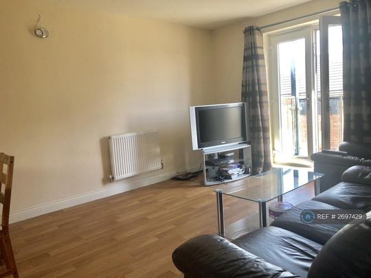 2 bedroom flat to rent - Photo 1