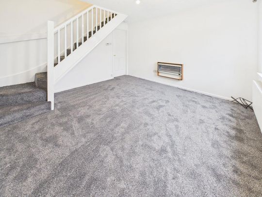 2 bedroom semi-detached house to rent - Photo 1