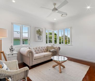 Exceptional Lifestyle with direct access to Keperra Golf Course - Photo 3