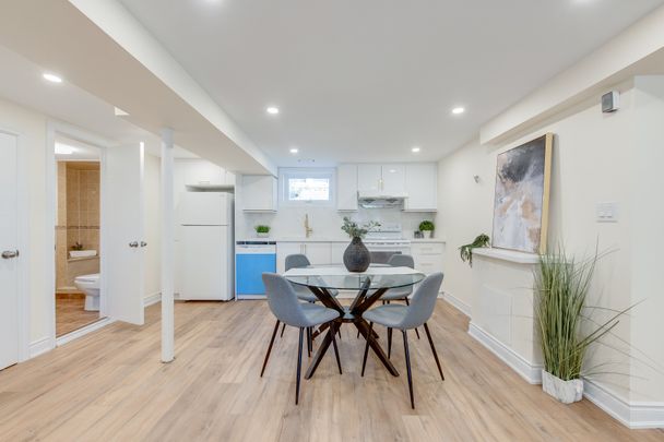 For Lease - 8 Clearview Heights Unit# Walkup Basement, Toronto, Ontario - Photo 1