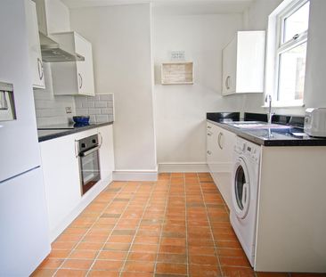 Spacious Rooms to Let in on Lauderdale Street, Preston - Photo 2