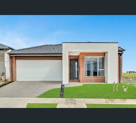 26 Rosewater Street, Manor Lakes, Vic 3024 - Photo 1