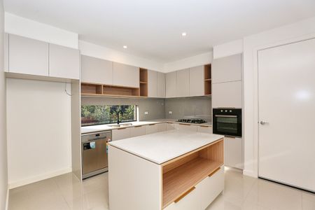 3/3 Roderick Street, Doncaster East - Photo 2