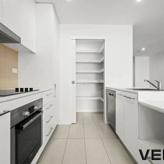 CONTEMPORARY TWO-BEDROOM APARTMENT IN PRIME BELCONNEN LOCATION - Photo 1