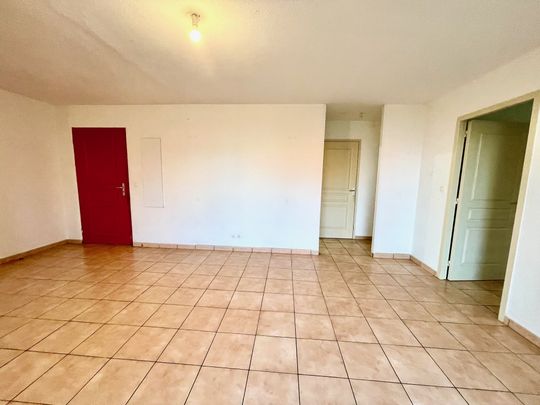 Location Appartement 3 pièces 58m² LE MOULE 97160 - Photo 1