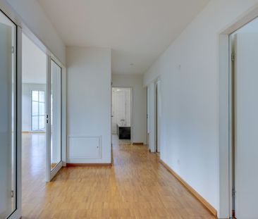 Generous and bright 4.5-room apartment for well-being - Foto 3