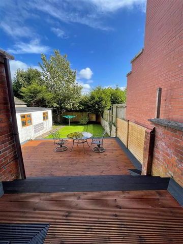 31 Lansdowne Park, Belfast, BT15 4AF - Photo 4