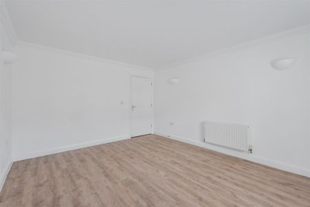 To Let 2 Bed Apartment - Photo 4