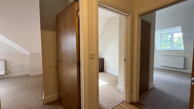 Stirling Road, Bournemouth, Dorset, BH3 - Photo 1