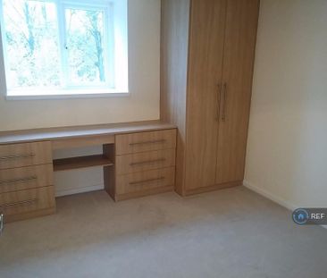 2 bedroom semi-detached house to rent - Photo 2