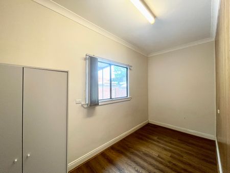 67 Rothschild Avenue, Rosebery NSW 2018 - House For Rent | Domain - Photo 4