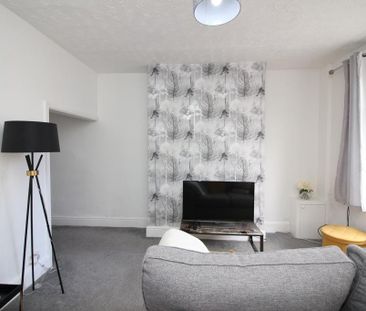 2 bedroom house to rent - Photo 1