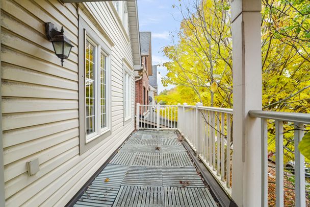 For Lease - 37 Winners Circle, Toronto, Ontario - Photo 1