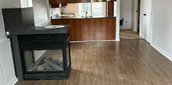 Grand 5 1/2 à louer - Photo 2