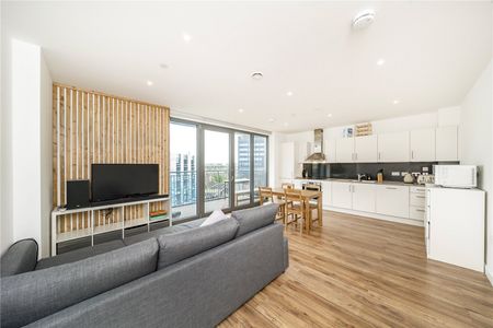 Palmer Road, Clapham, SW11, London - Photo 2