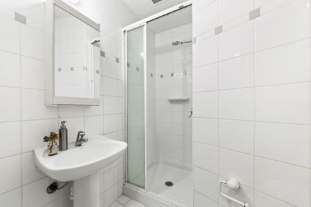 Unit 6/7 Drewery Lane, Melbourne. - Photo 3