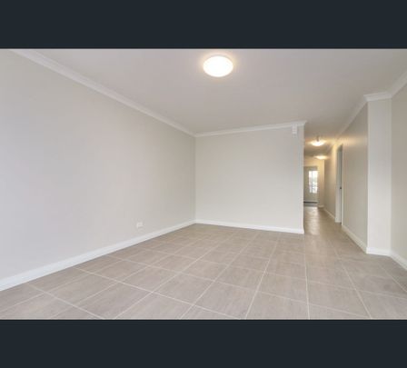 341 Lambeth Circle, Wellard, WA 6170 - Photo 1