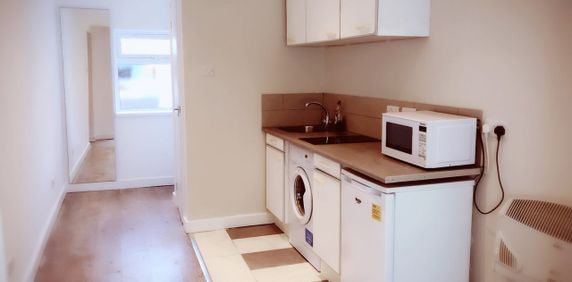 Studio Flat, Richmond Green, CR0 - Photo 2