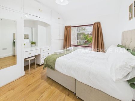 4 bedroom terraced house to rent - Photo 3