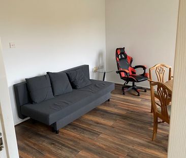 2 Bed Flat, Clovenstone Gardens, EH14 - Photo 1