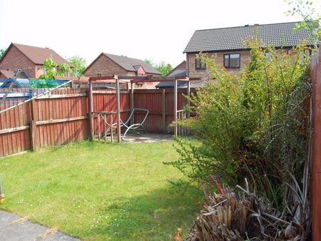 17 Grafton Drive, Cross Inn, Rhondda Cynon Taff, CF72 8BH - Photo 5