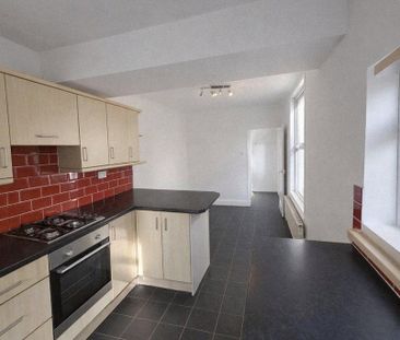 3 bedroom terraced house to rent - Photo 4