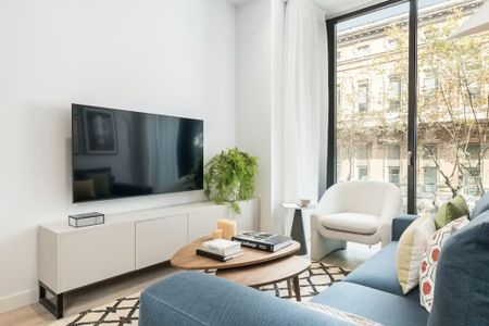 Carrer de Villarroel, Barcelona, Catalonia 08036 - Photo 5