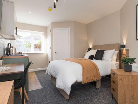 6 bedroom house of multiple occupation to rent - Photo 3