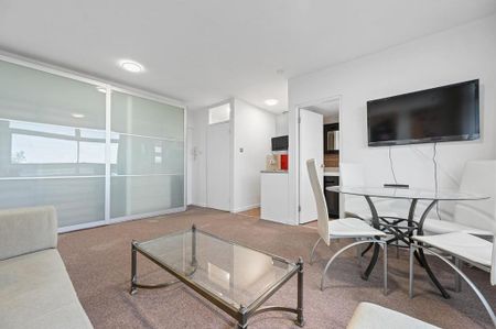 Studio to rent - Photo 5