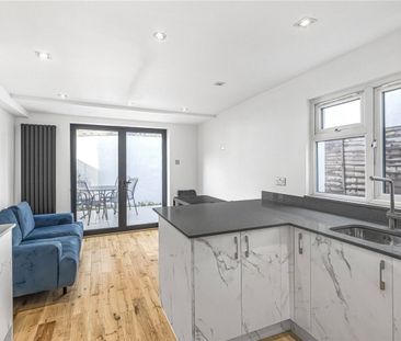 Furness Road, London, SW6 - Photo 2